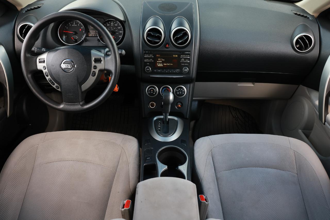 Nissan Rogue Select  2014