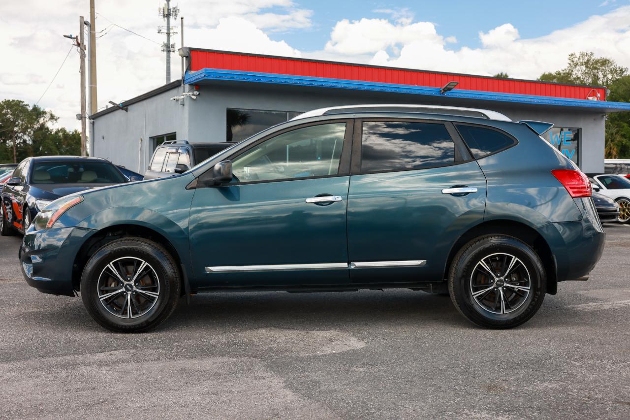 Nissan Rogue Select  2014