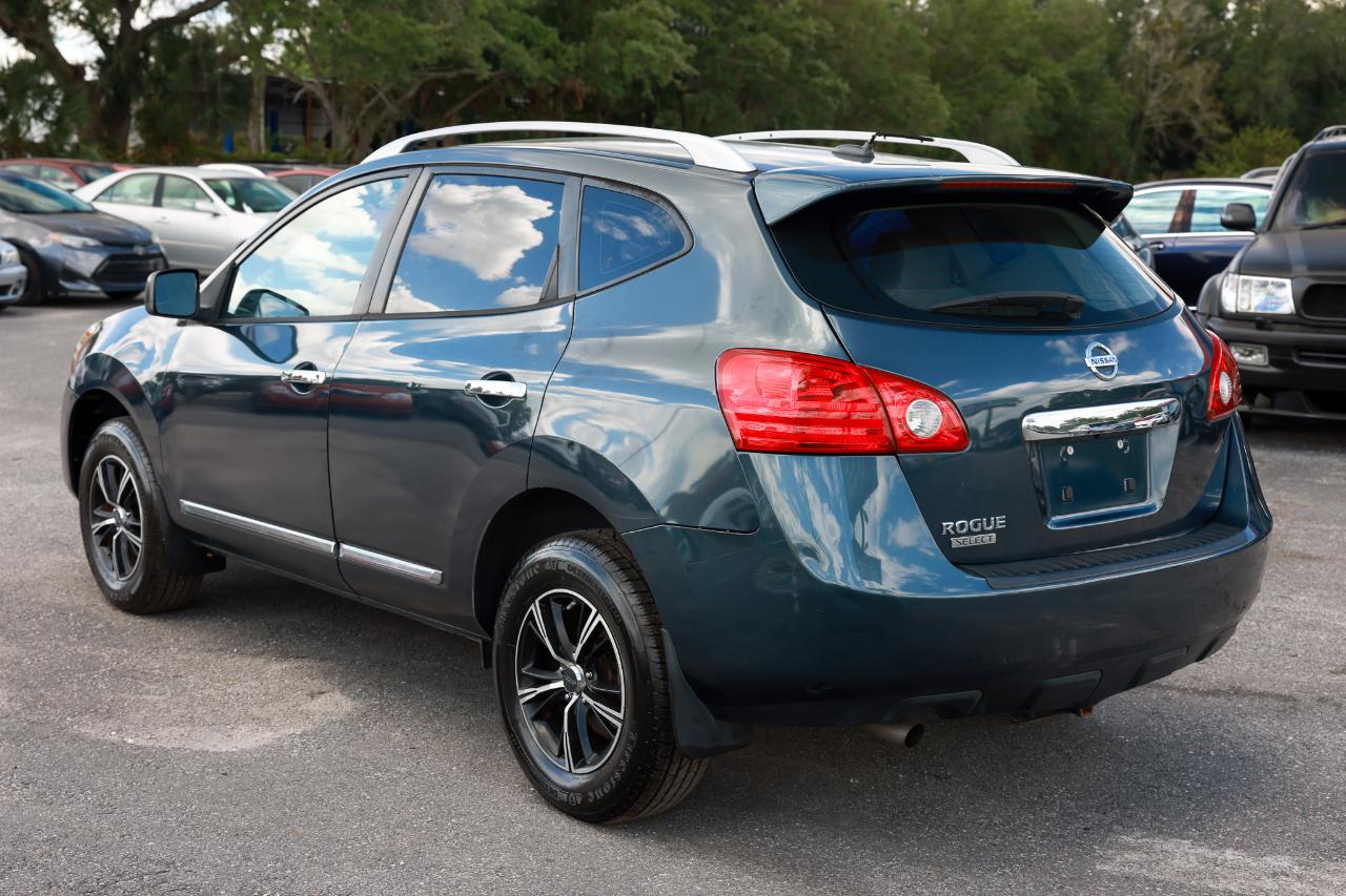 Nissan Rogue Select  2014