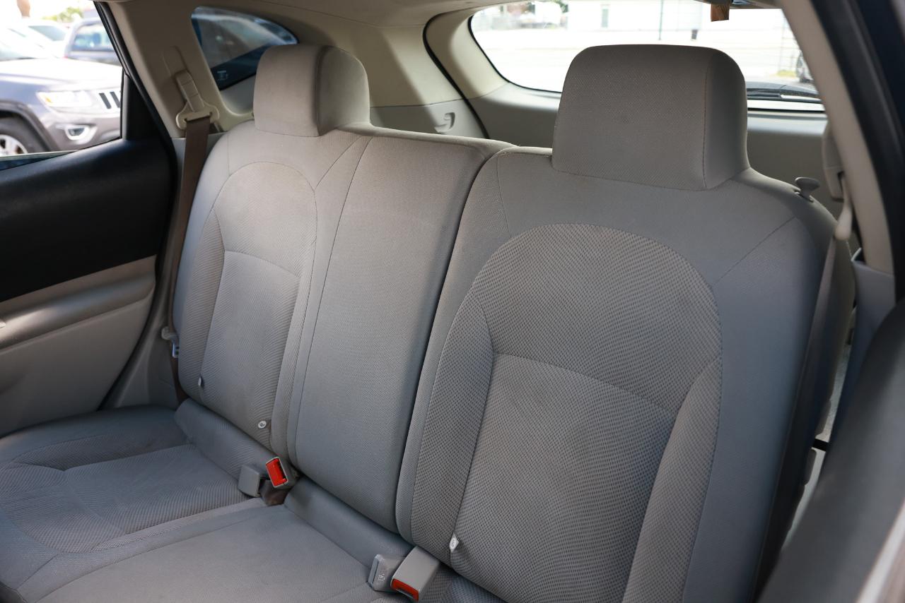 Nissan Rogue Select  2014