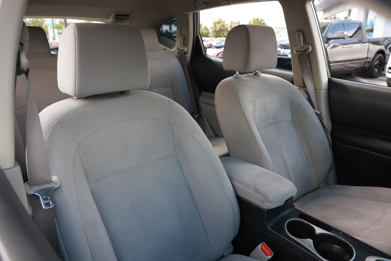 Nissan Rogue Select  2014