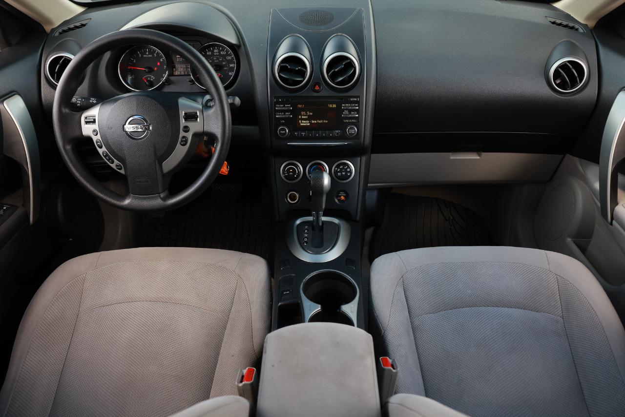 Nissan Rogue Select  2014