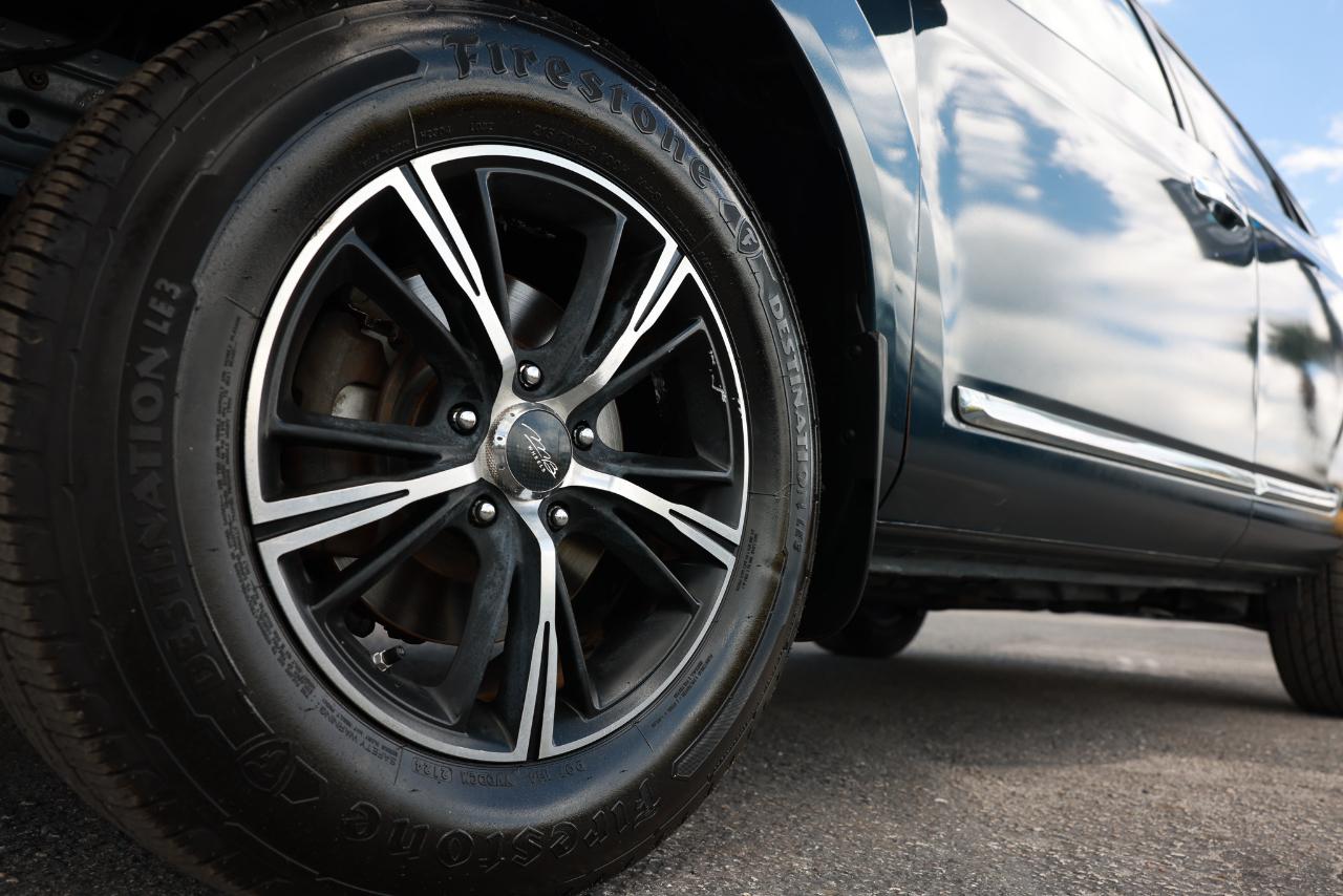 Nissan Rogue Select  2014