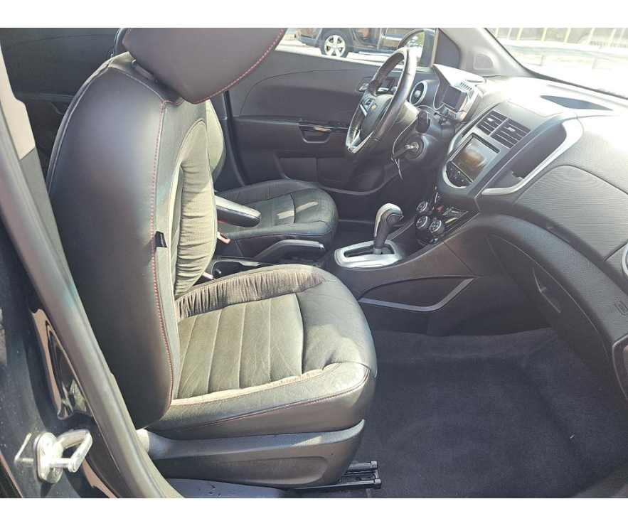 Chevrolet Sonic  2013