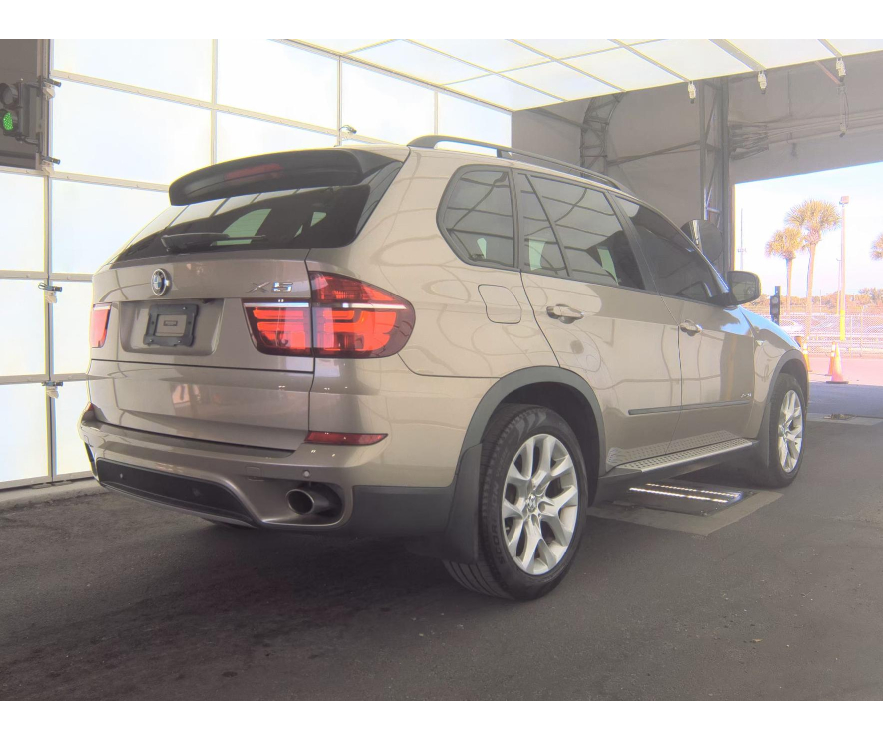 BMW X5  2012