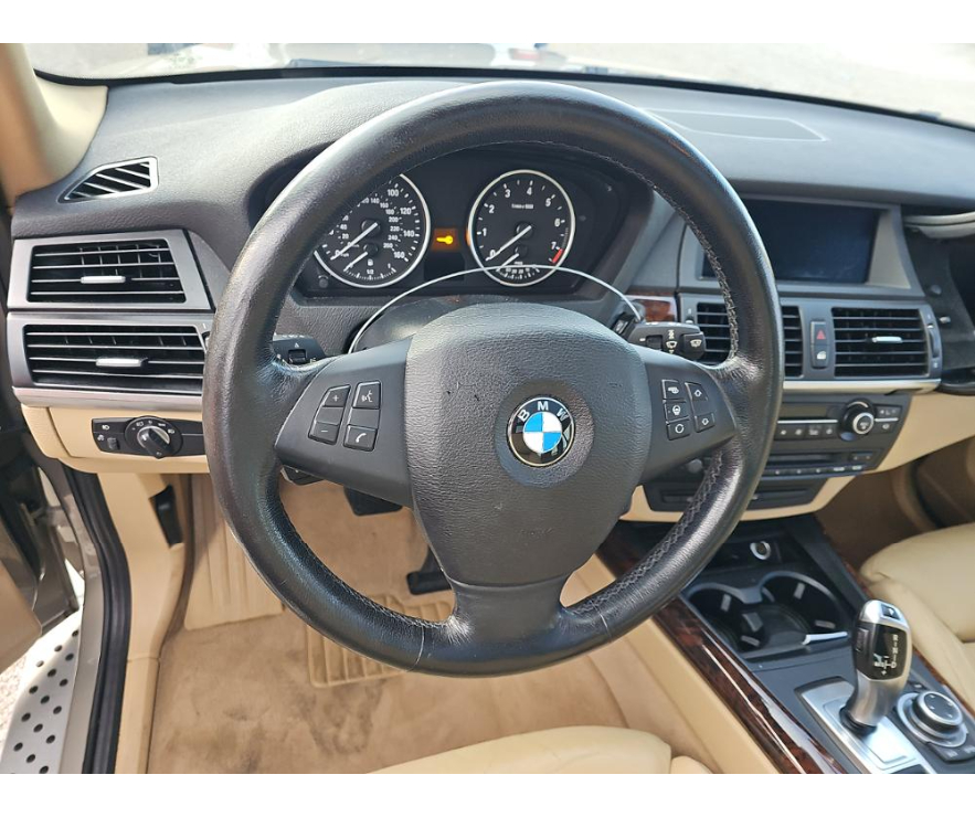 BMW X5  2012