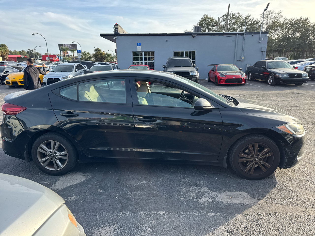 Hyundai Elantra  2018