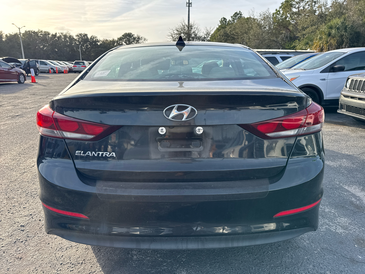 Hyundai Elantra  2018
