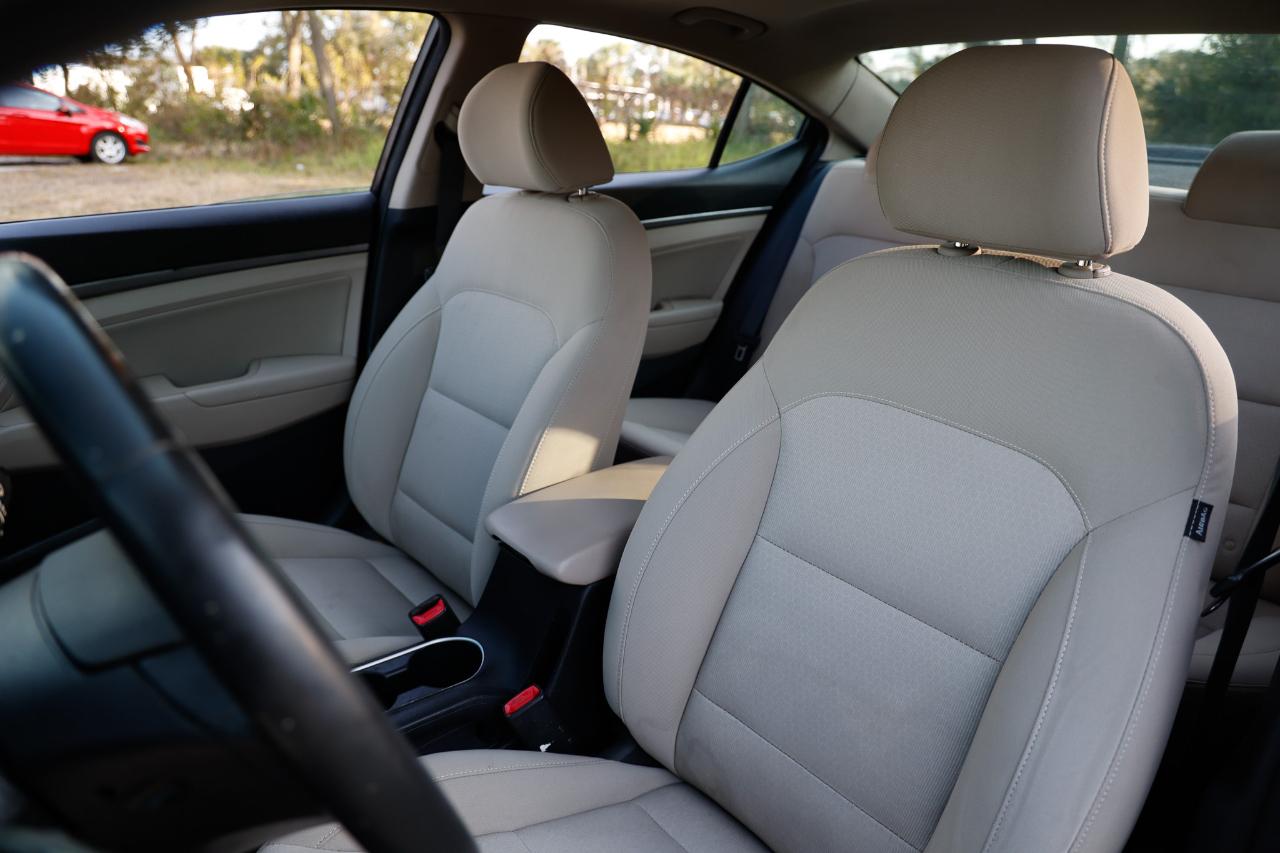 Hyundai Elantra  2018