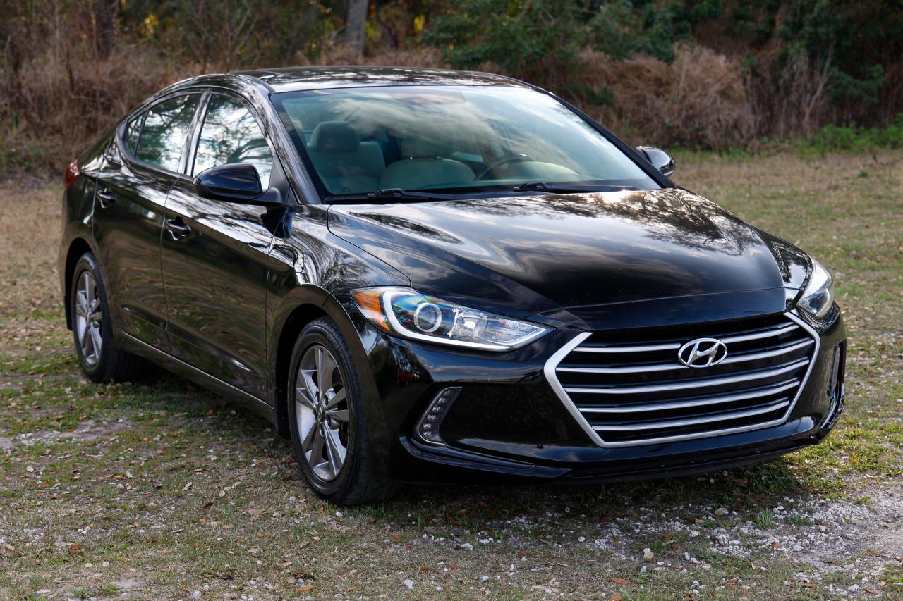 Hyundai Elantra  2018