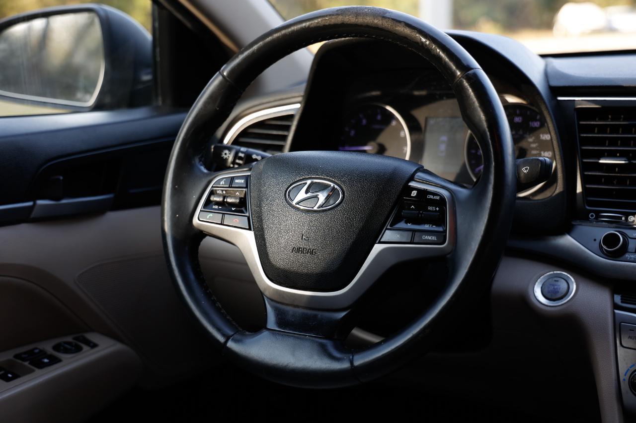 Hyundai Elantra  2018