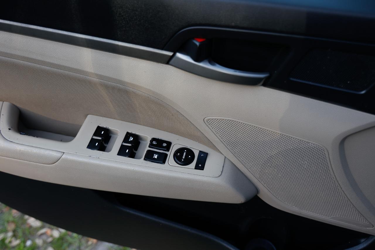 Hyundai Elantra  2018