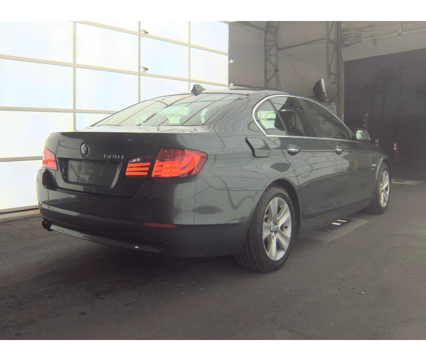 BMW 528XI  2012