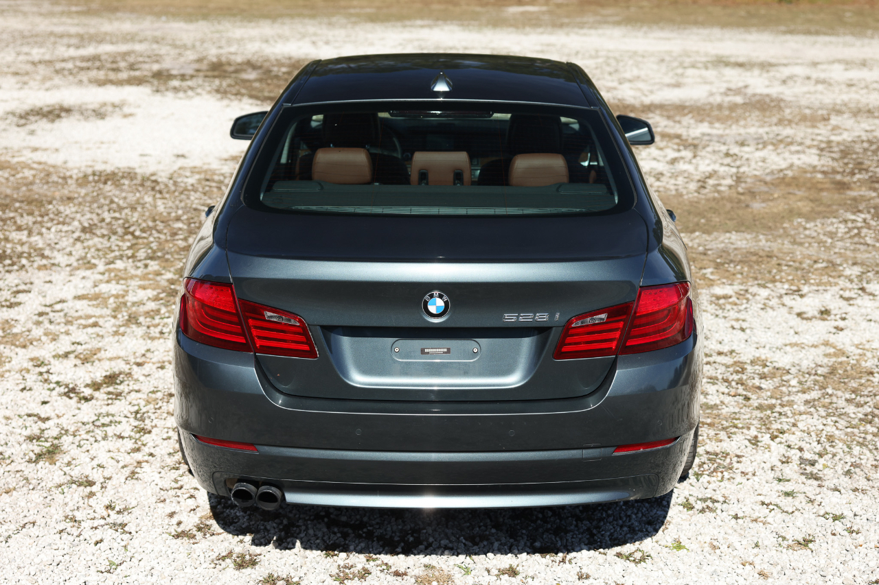 BMW 528XI  2012
