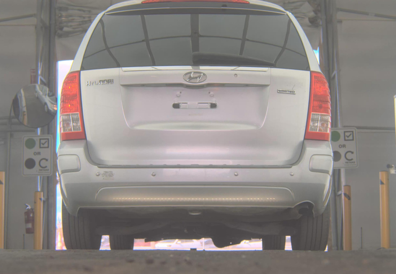 Hyundai Entourage  2007