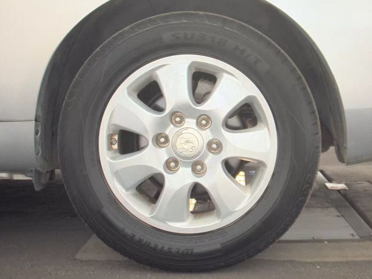 Hyundai Entourage  2007