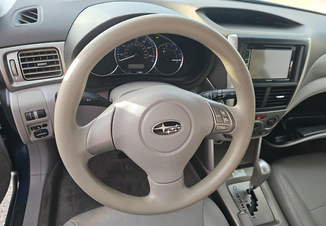 Subaru Forester  2010