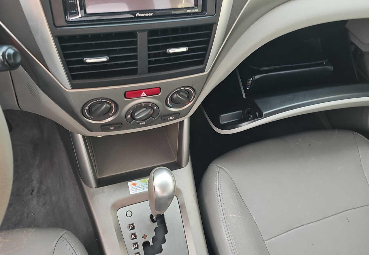 Subaru Forester  2010