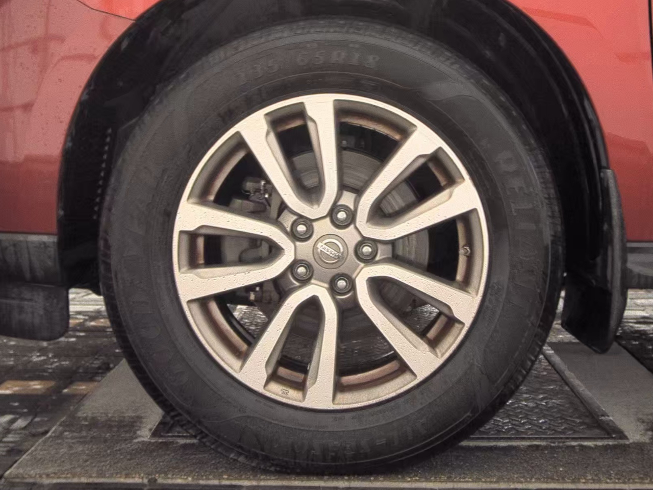 Nissan Pathfinder S 2014