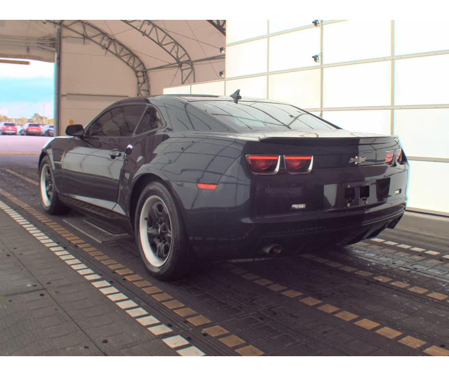 Chevrolet Camaro LS 2013