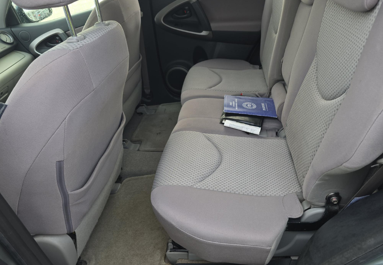 Toyota RAV4  2007