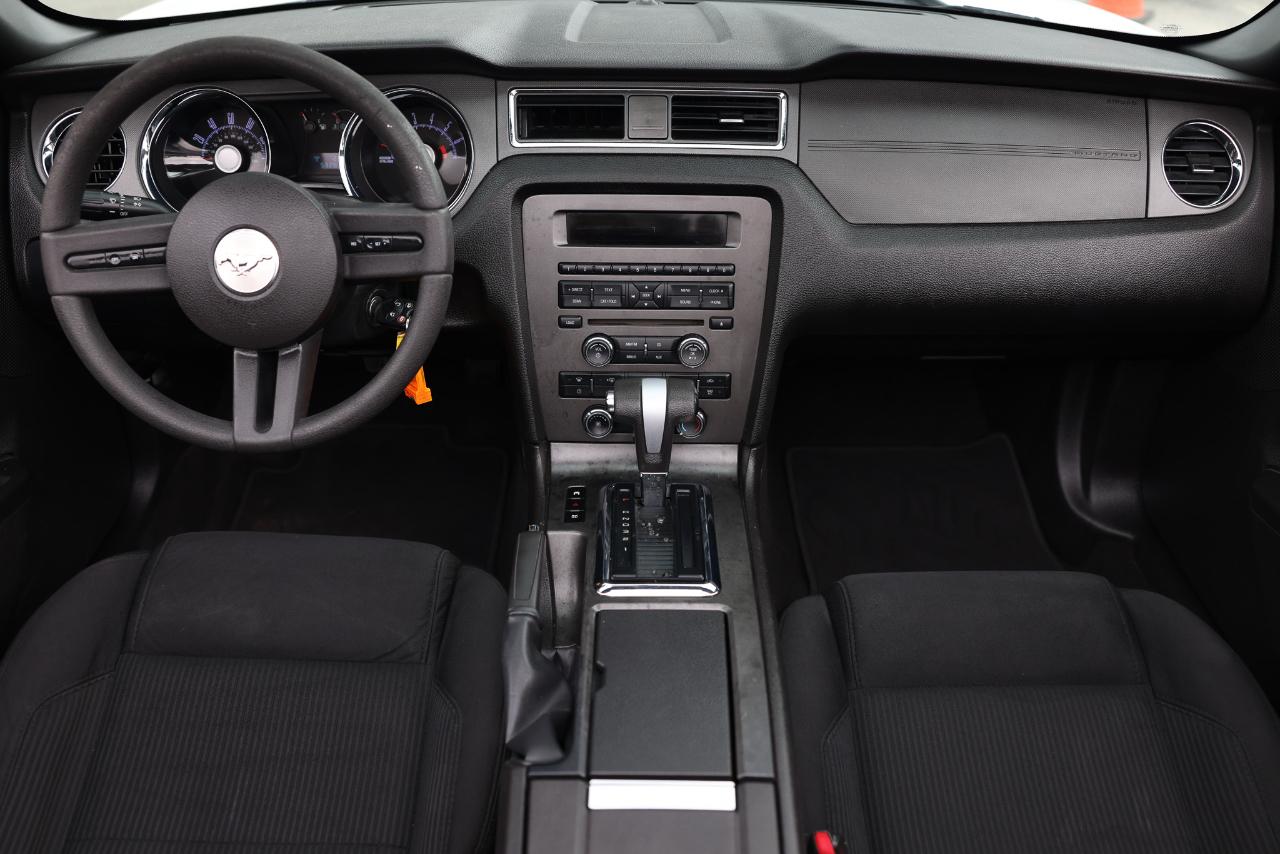 Ford Mustang  2010