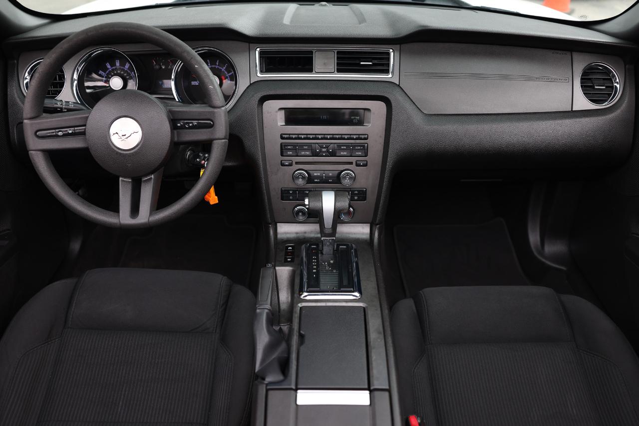 Ford Mustang  2010