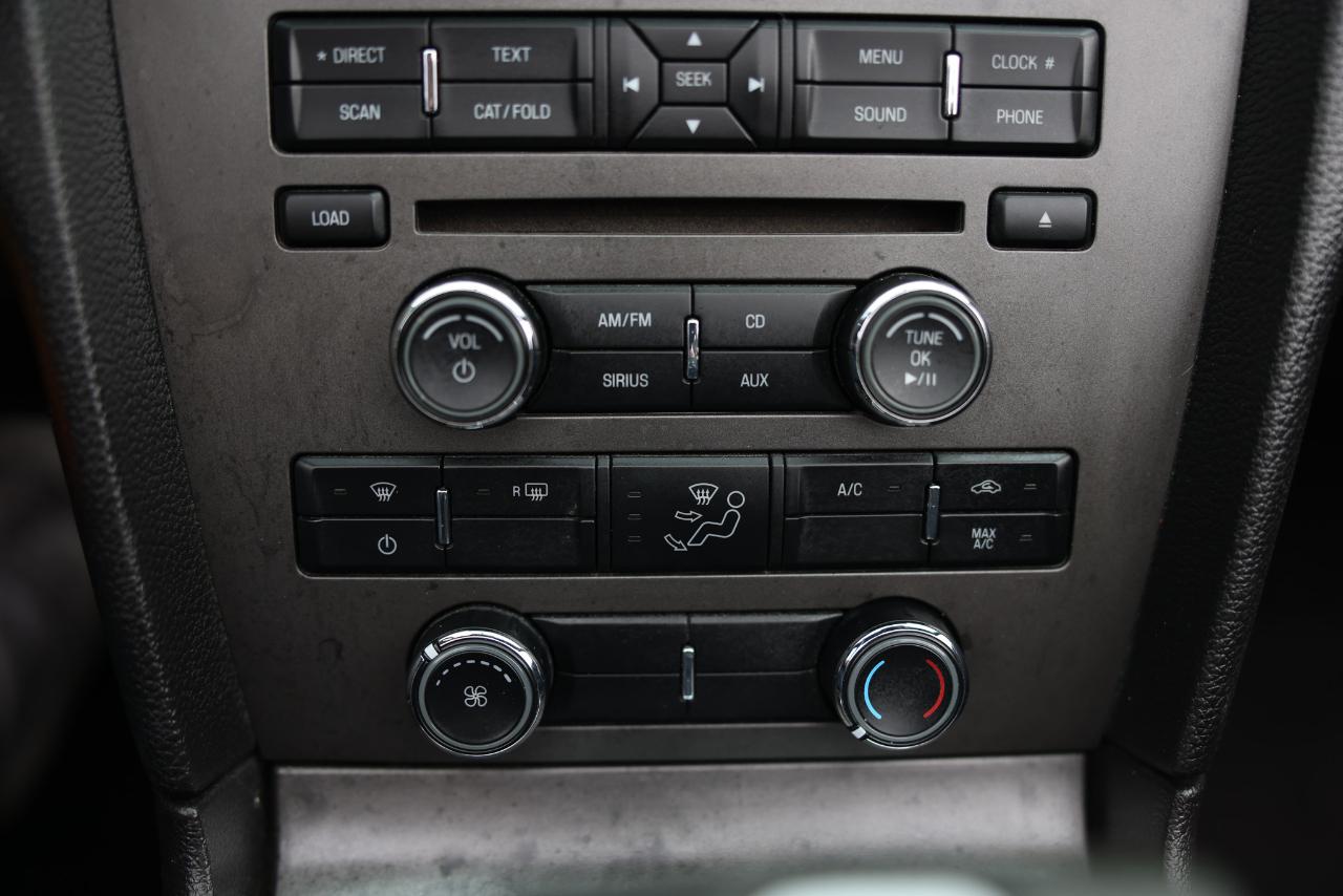 Ford Mustang  2010