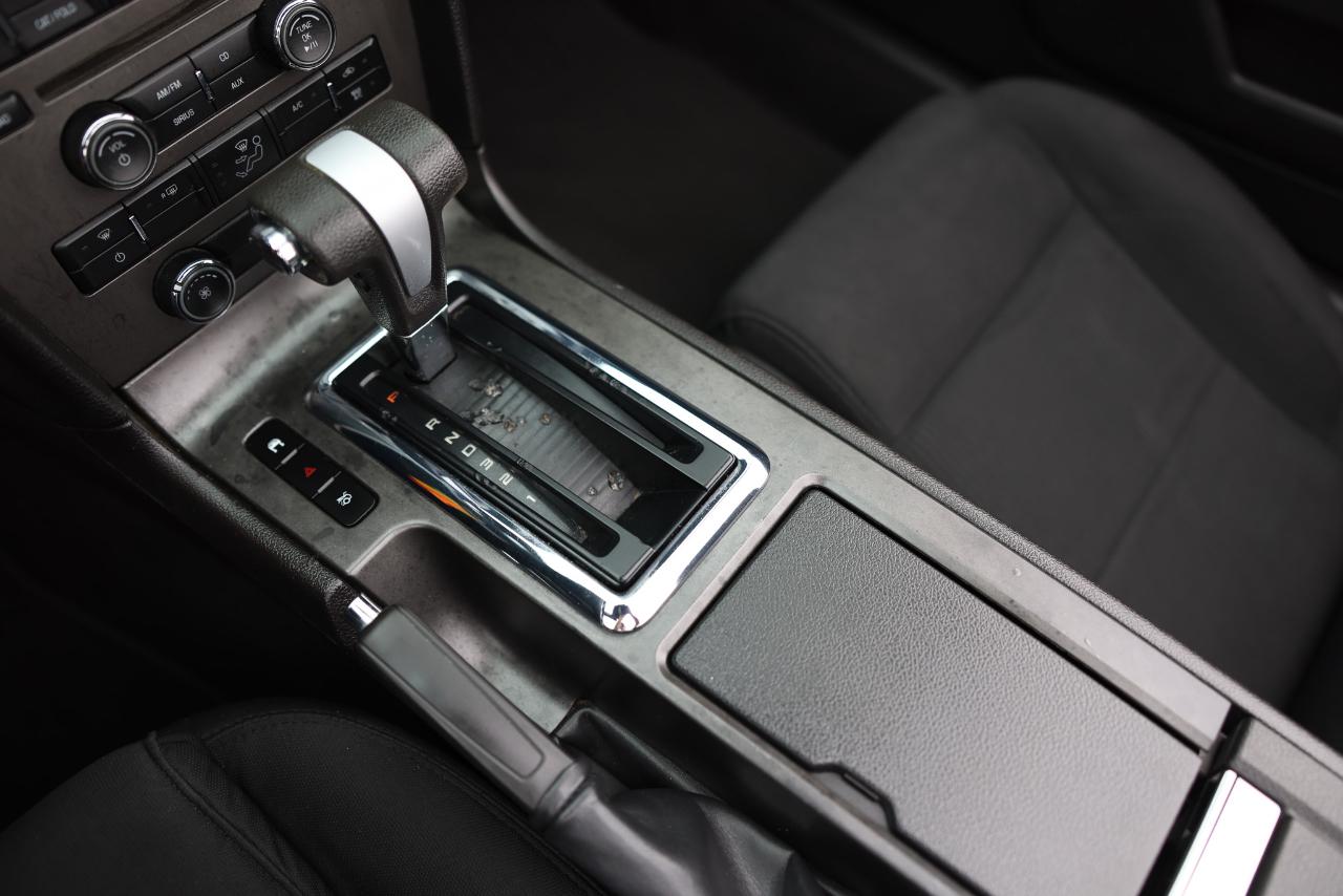 Ford Mustang  2010