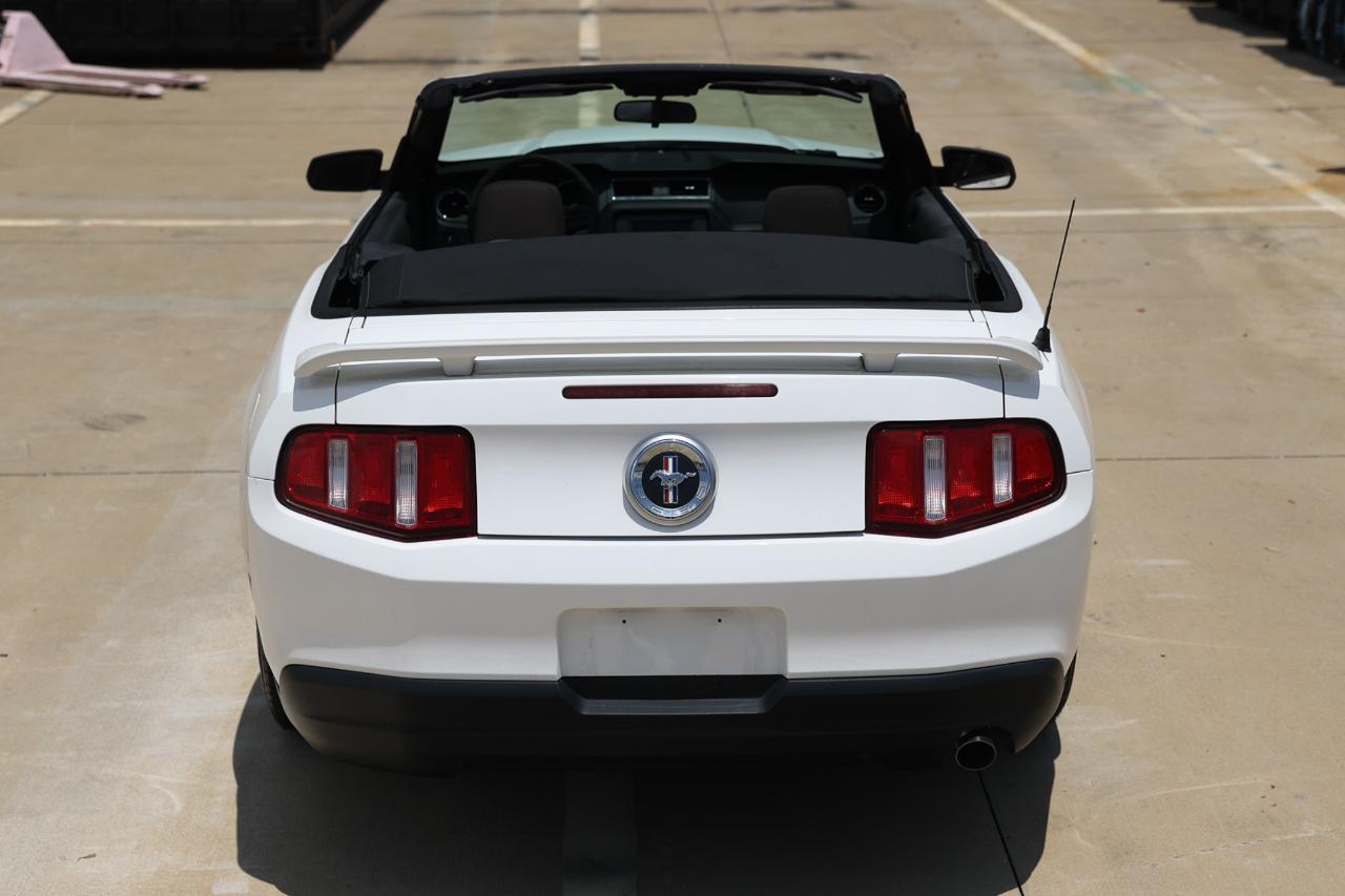 Ford Mustang  2010
