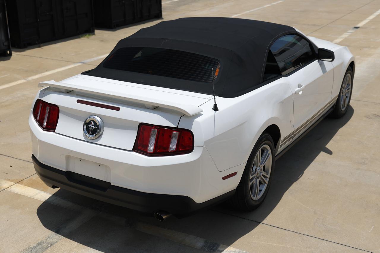 Ford Mustang  2010