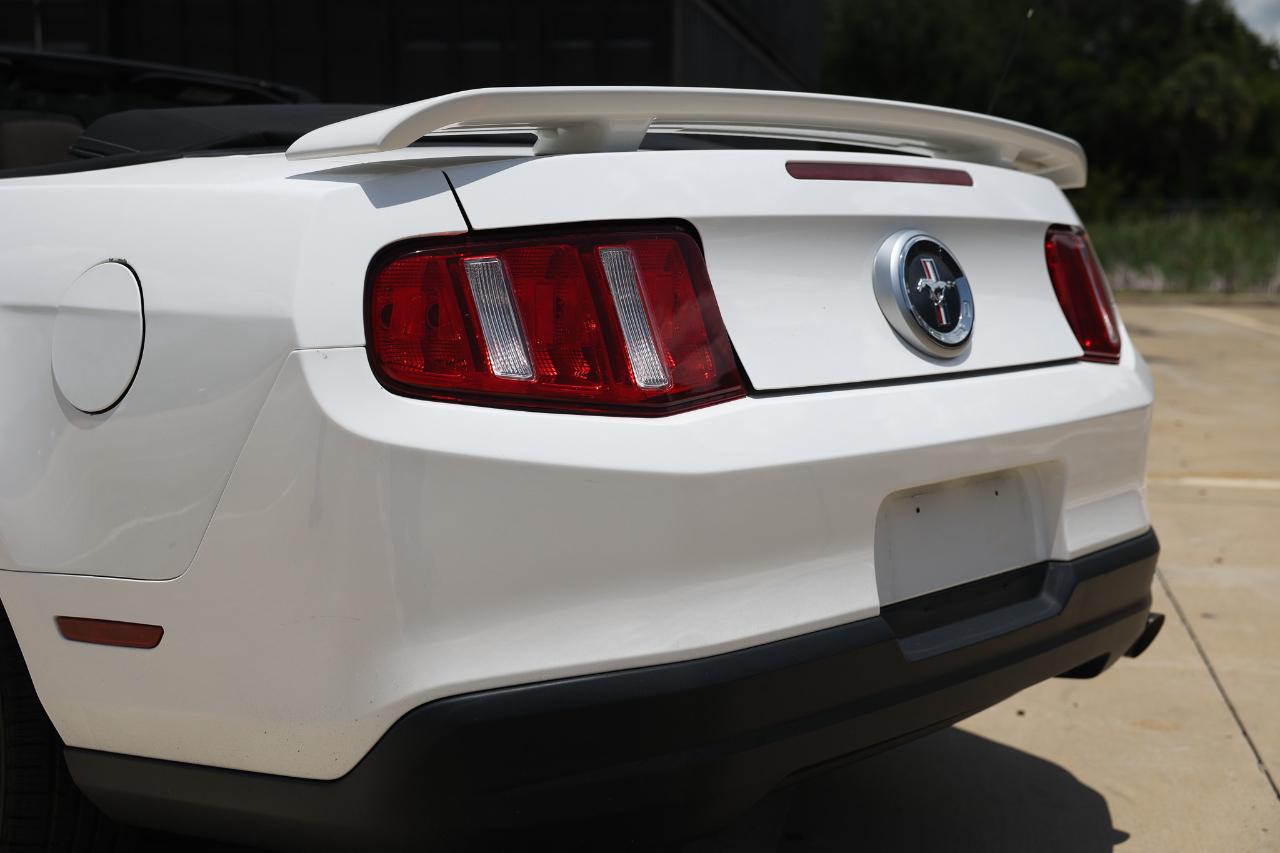 Ford Mustang  2010