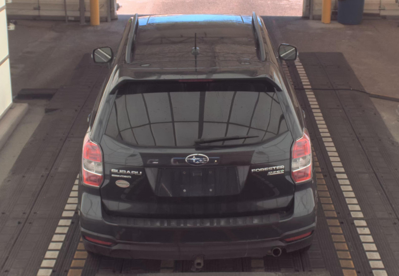 Subaru Forester 2.5i Touring 2014