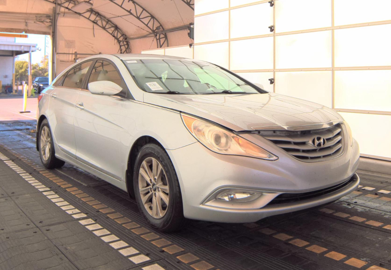 Hyundai Sonata GLS 2013