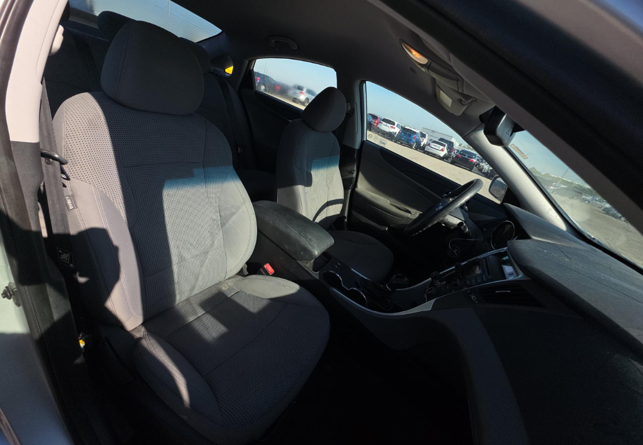 Hyundai Sonata GLS 2013