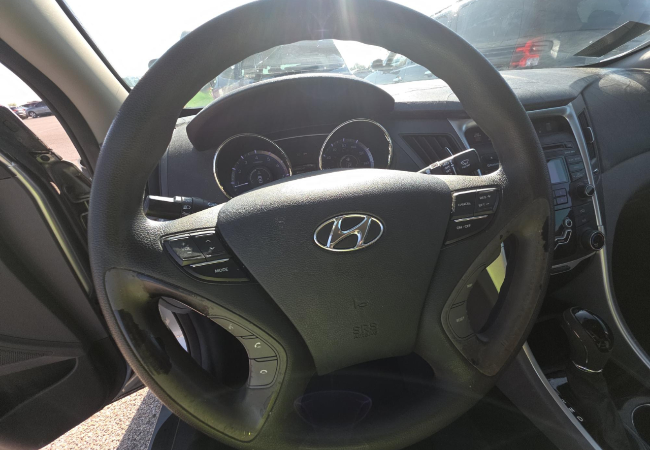 Hyundai Sonata GLS 2013