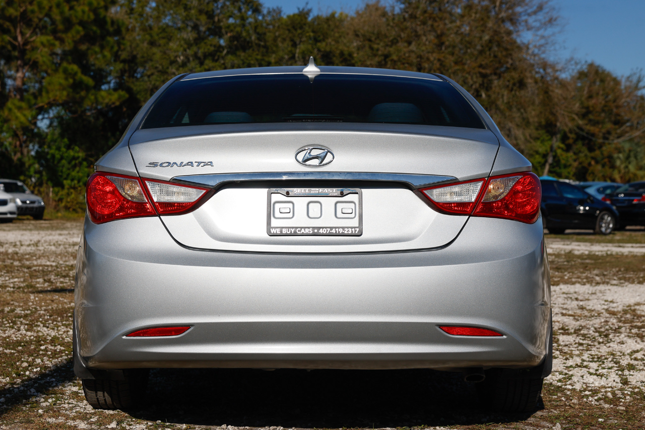 Hyundai Sonata  2013