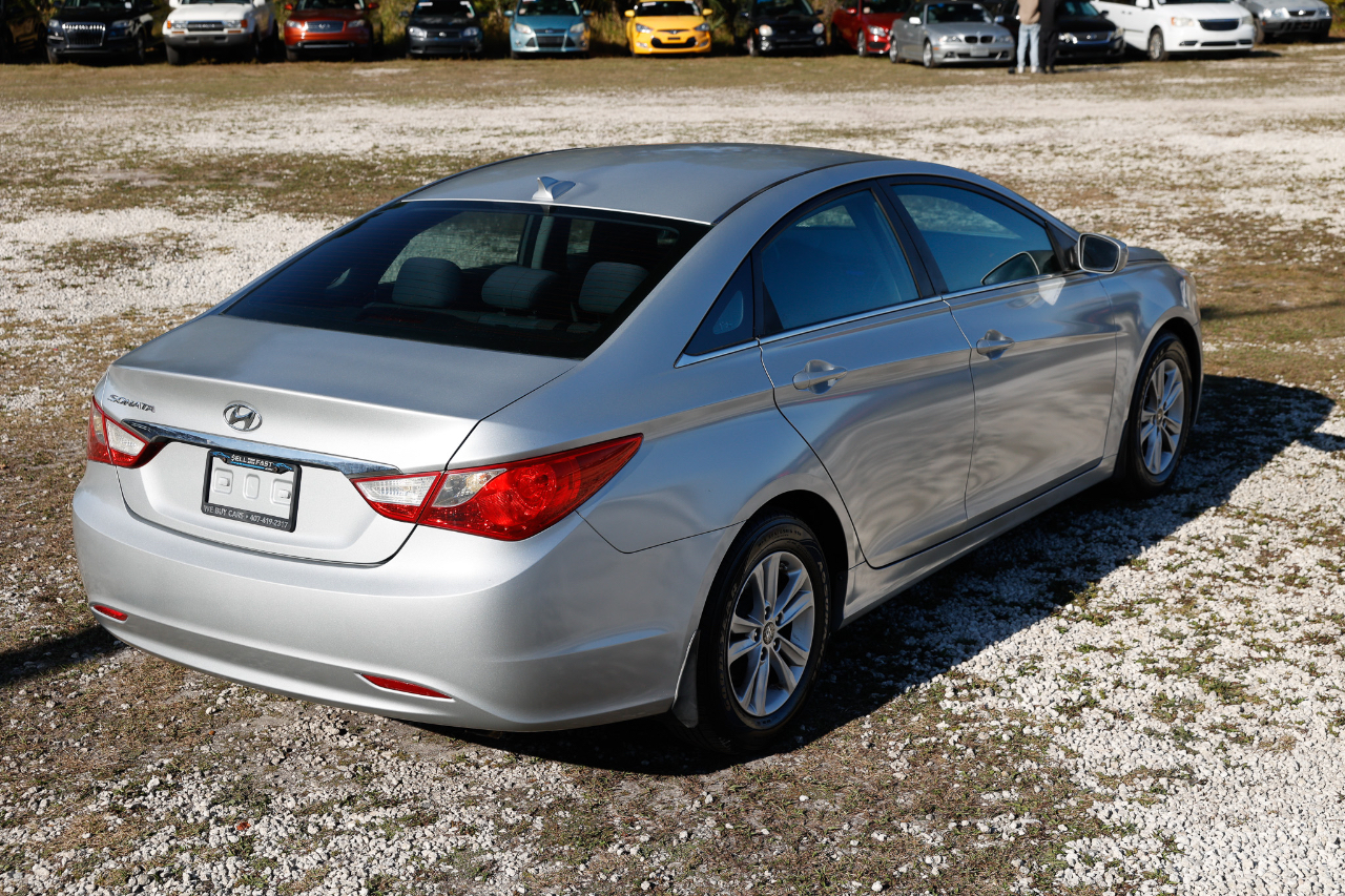 Hyundai Sonata  2013