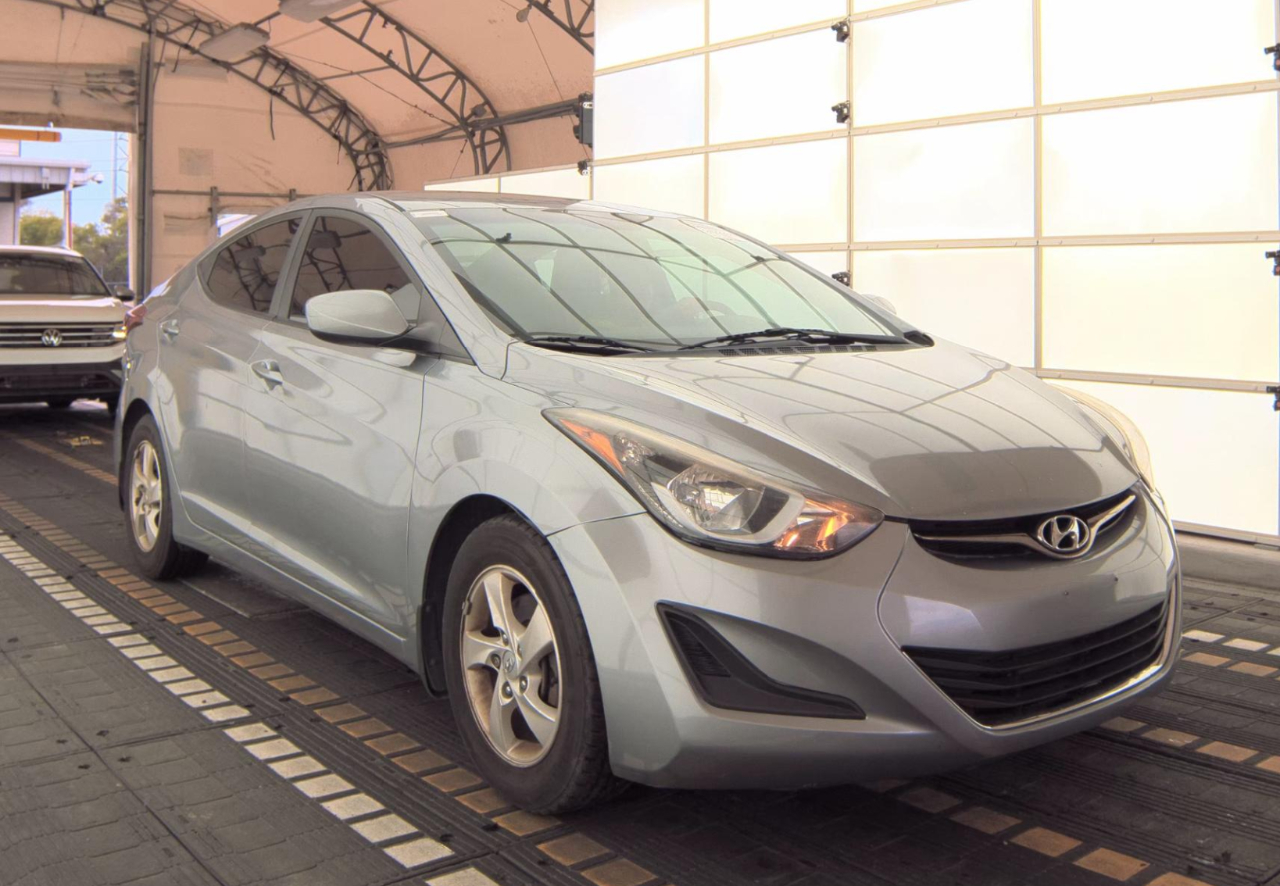 Hyundai Elantra SE 2015