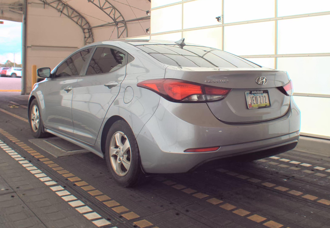 Hyundai Elantra SE 2015