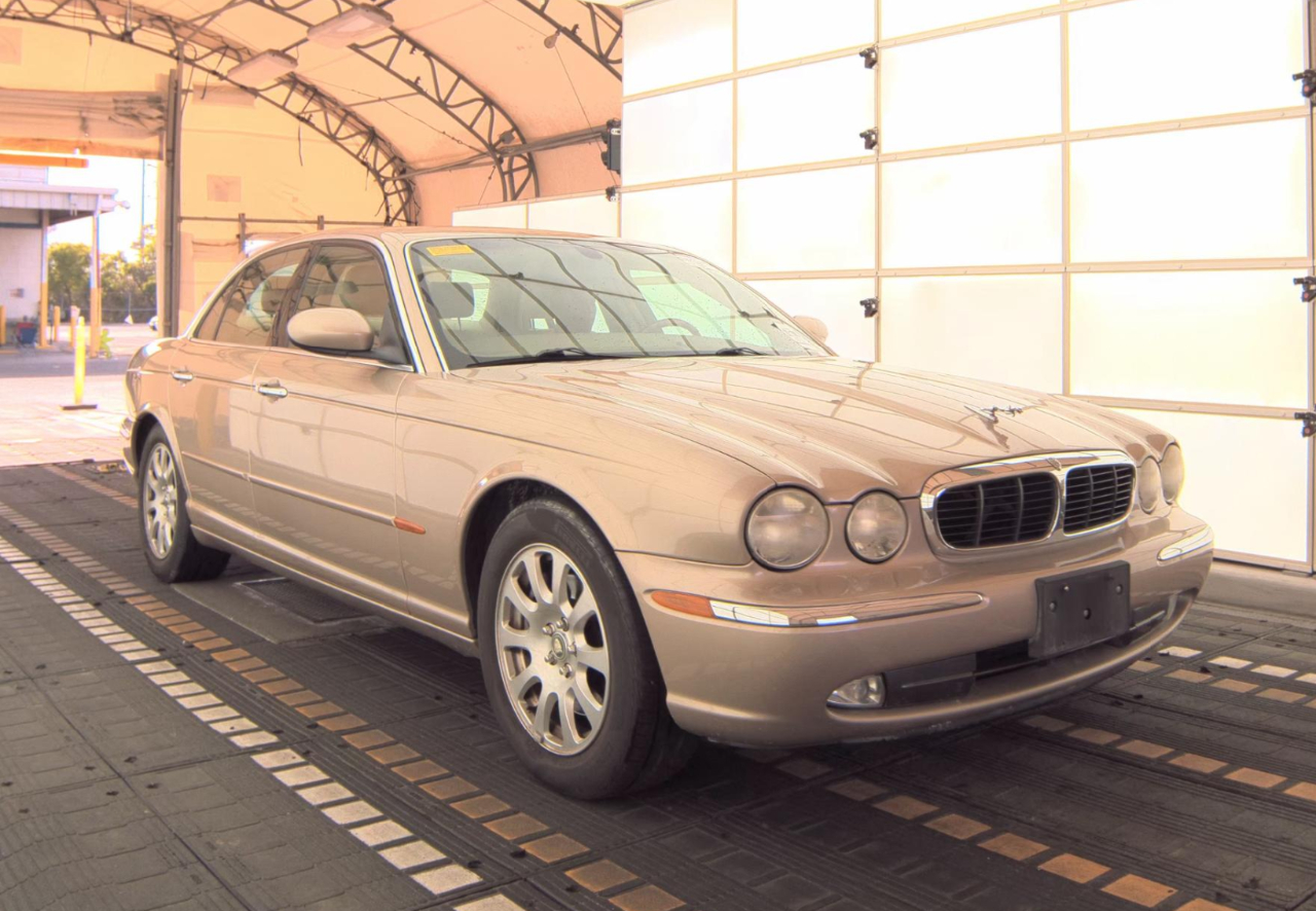 Jaguar XJ8  2004