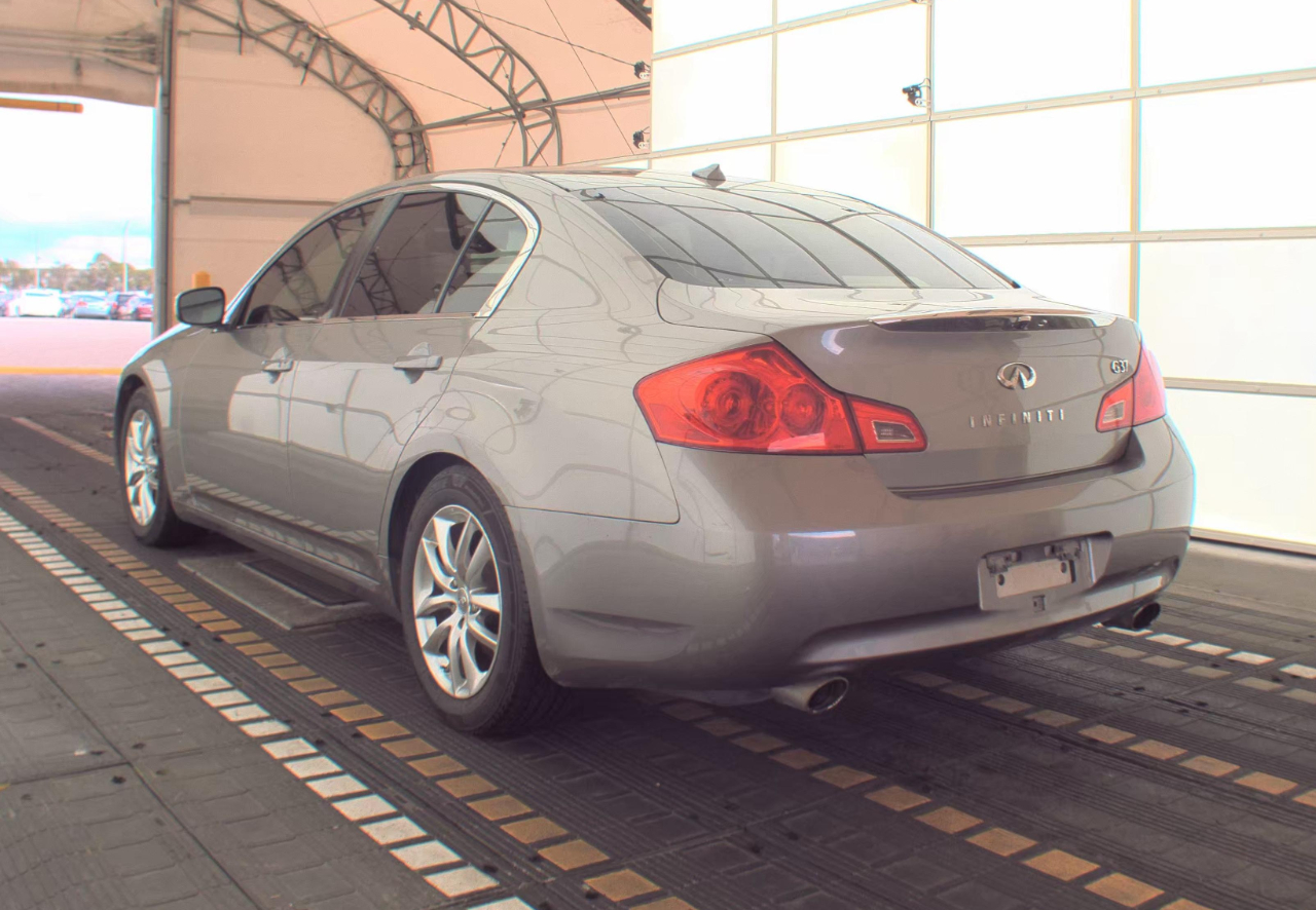 Infiniti G37 Sedan  2009
