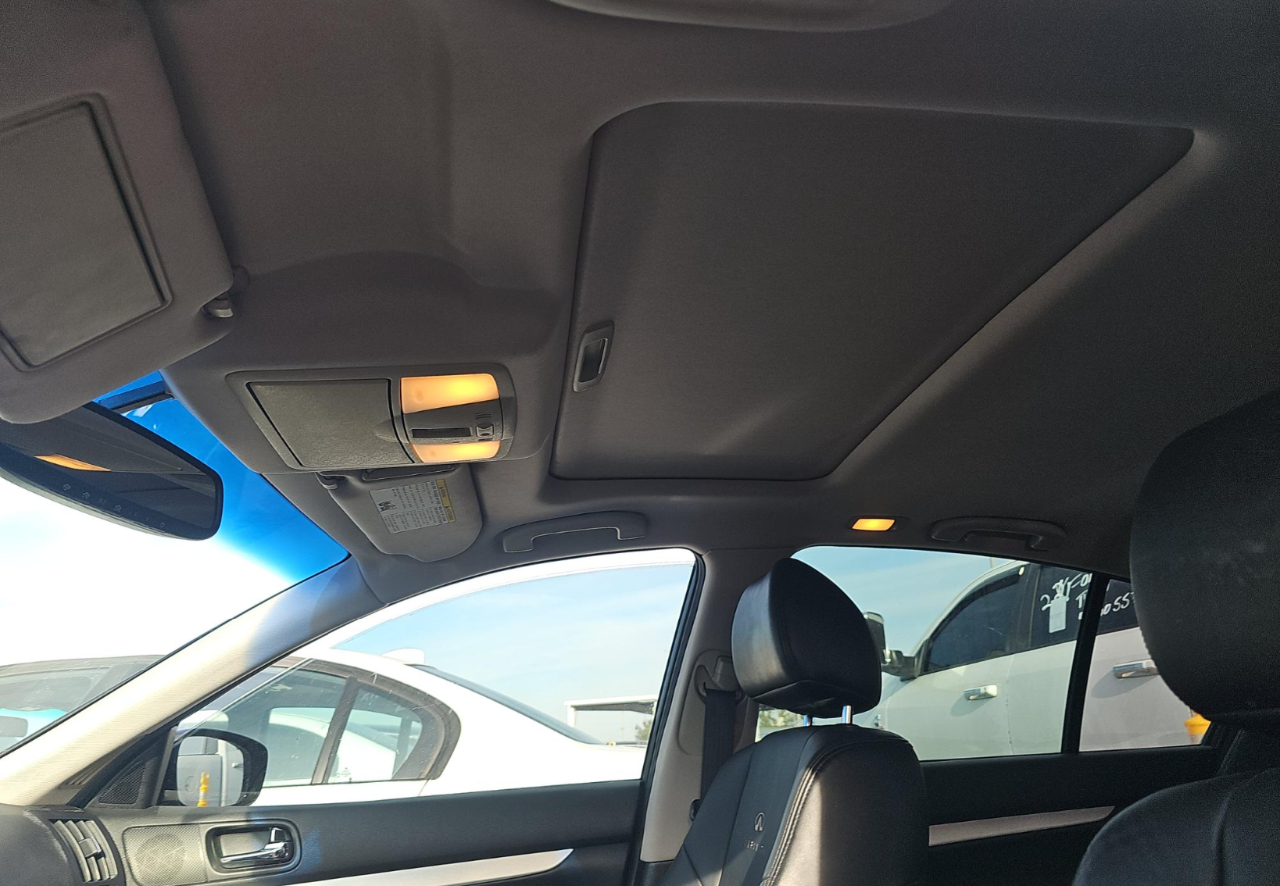 Infiniti G37 Sedan  2009