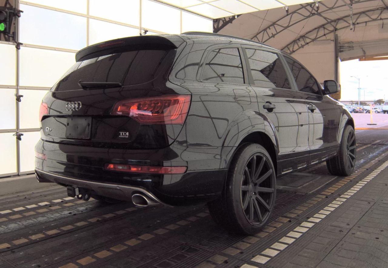 Audi Q7  2015