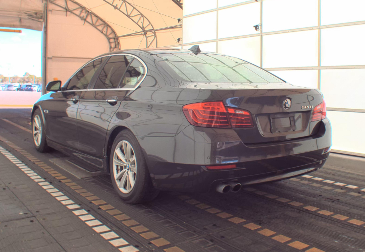 BMW 528i  2015