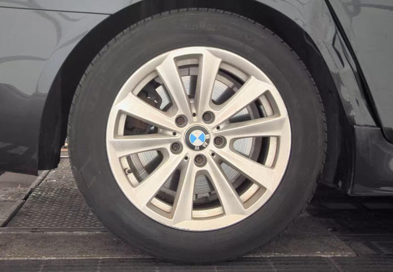 BMW 528i  2015