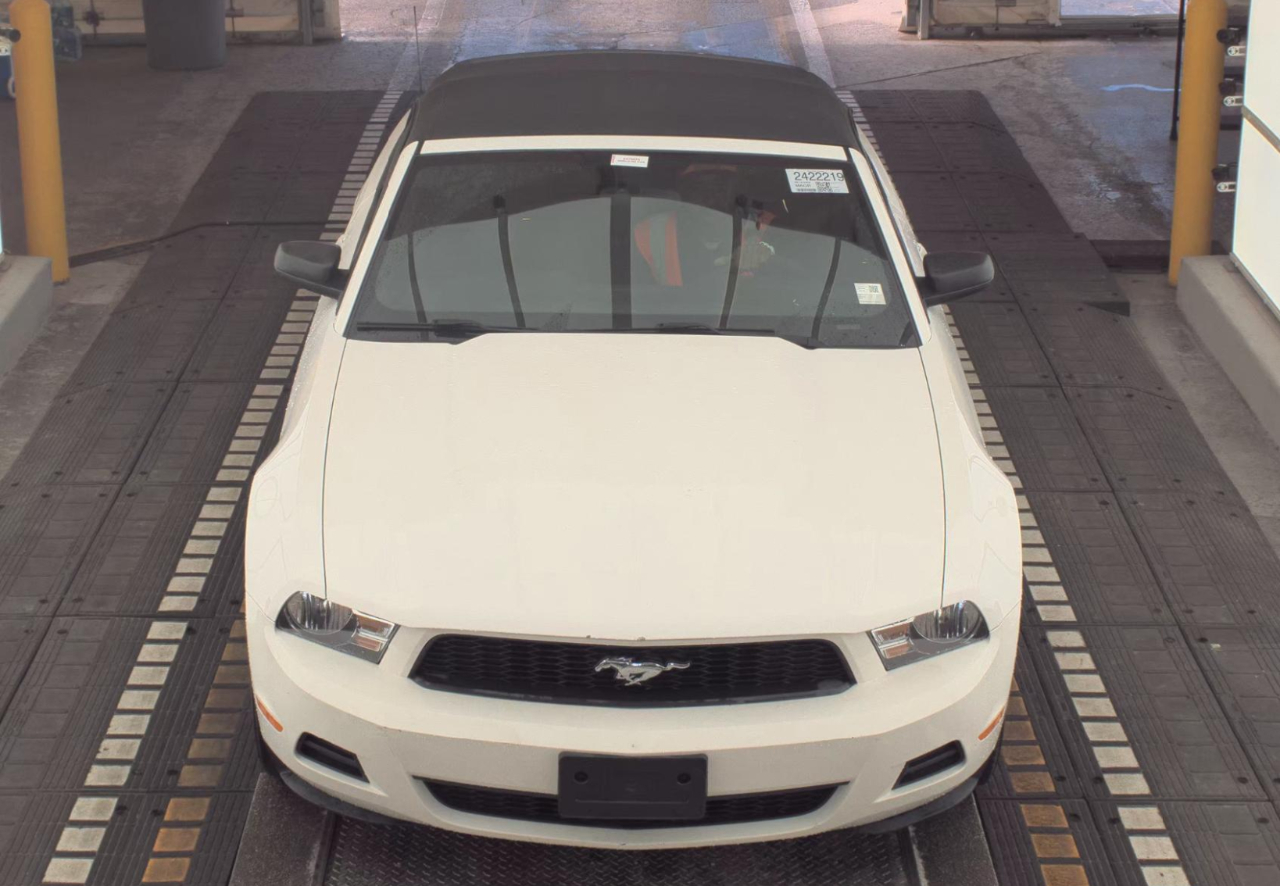 Ford Mustang V6 Convertible 2010