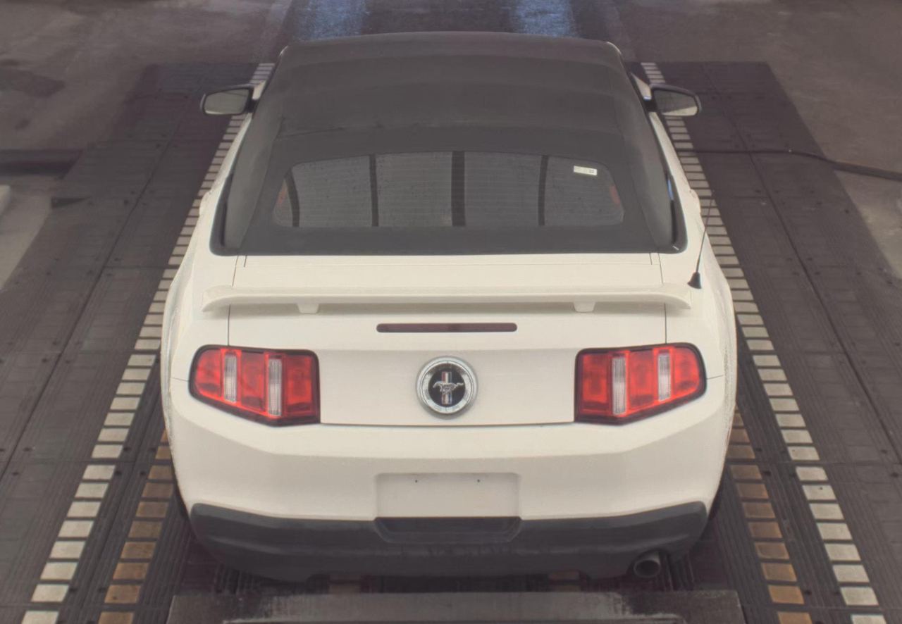 Ford Mustang V6 Convertible 2010