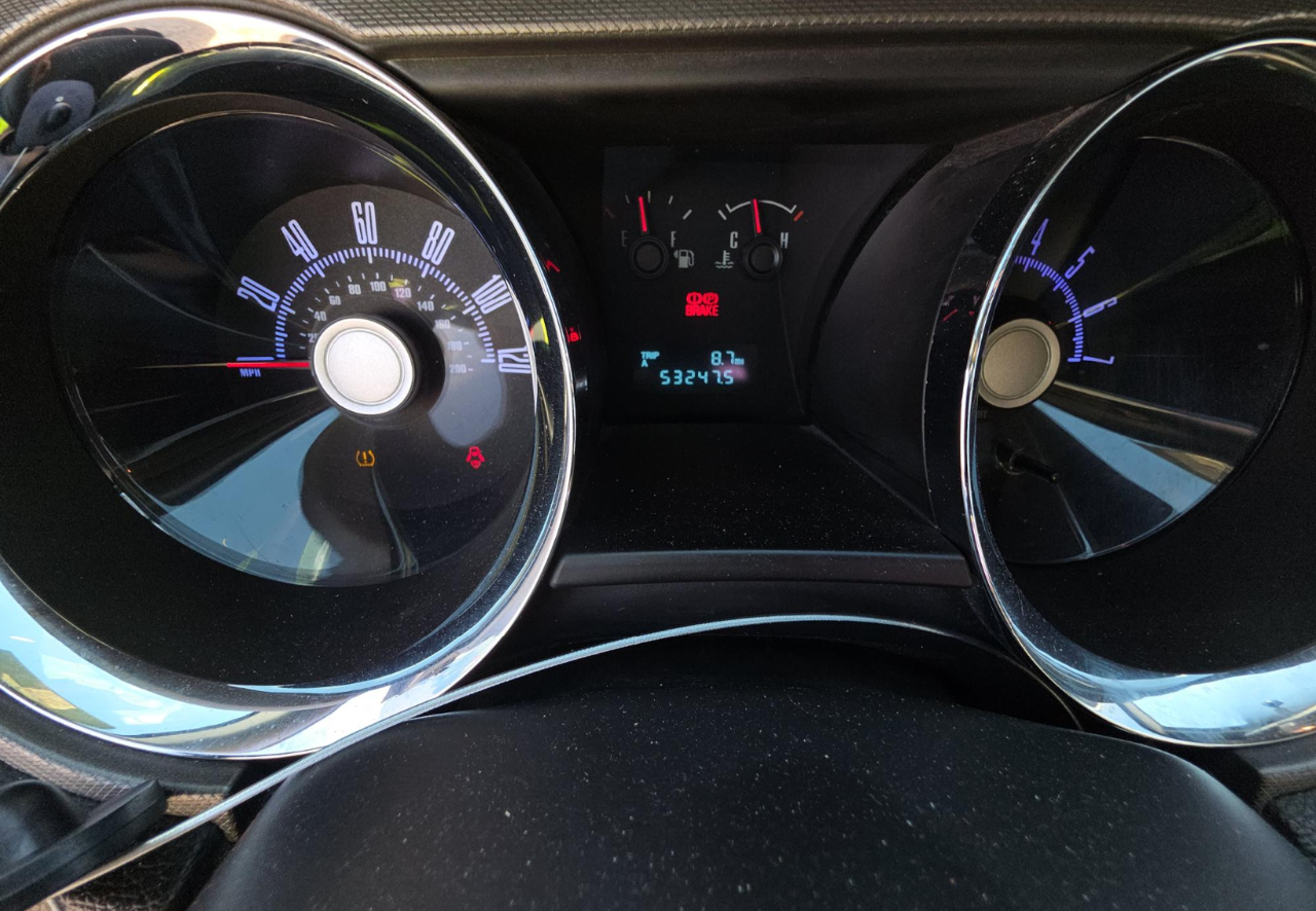 Ford Mustang V6 Convertible 2010