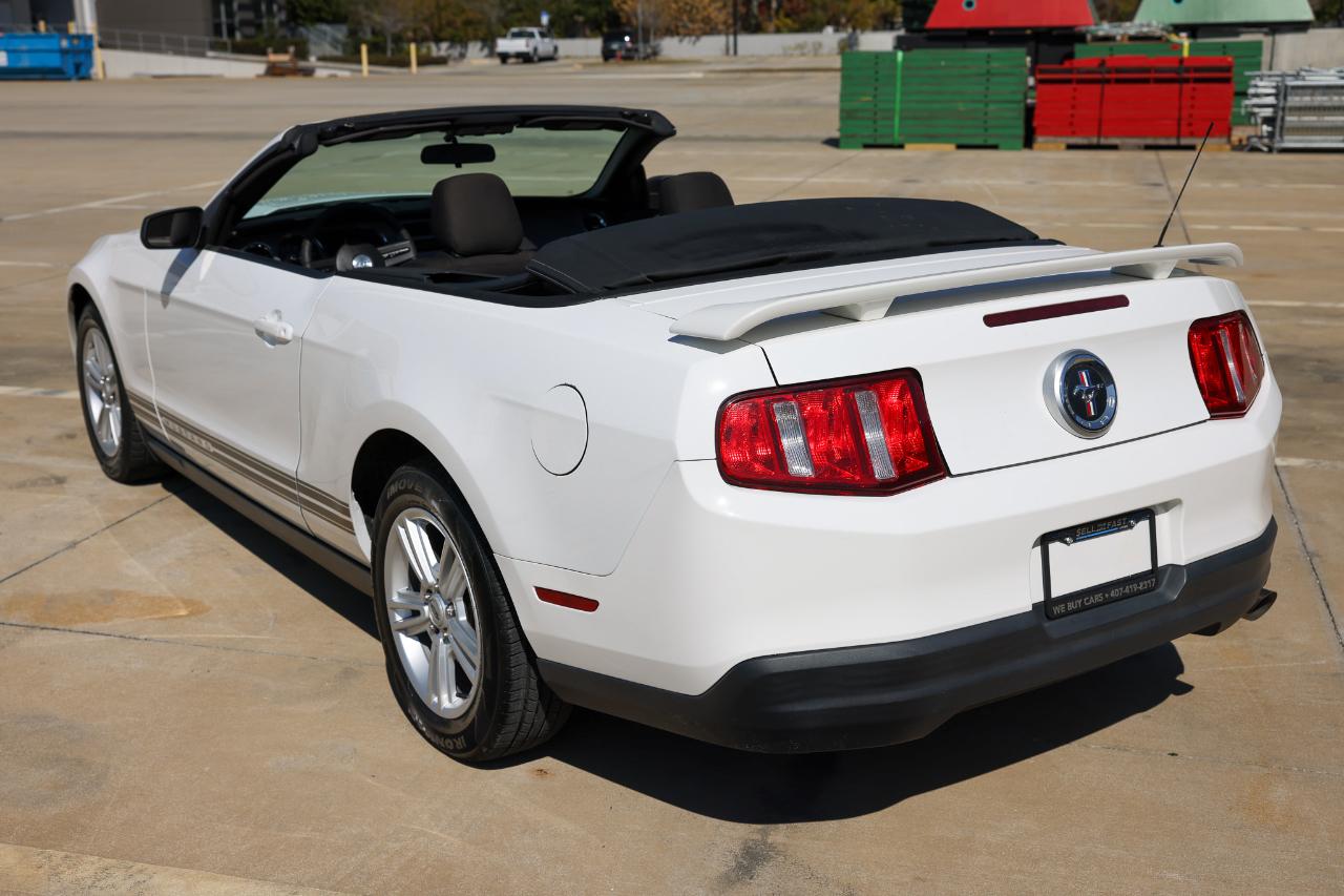 Ford Mustang  2010